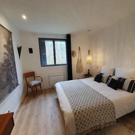 Couette-café Au Jardin Sur L'eau Hortillonnages 3*