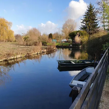 Au Jardin Sur L'eau Hortillonnages